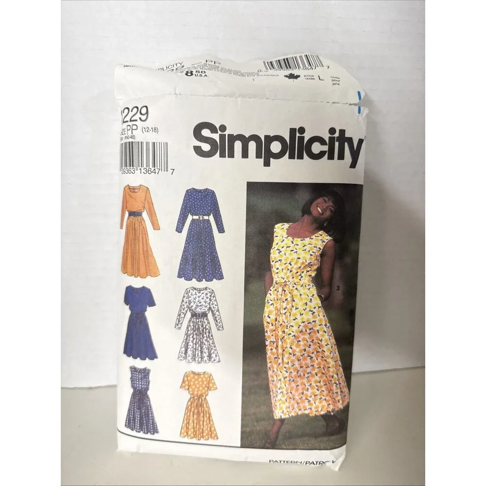 Simplicity 8229 Dress Gored Skirt Round Neckline Misses Size PP 12-18